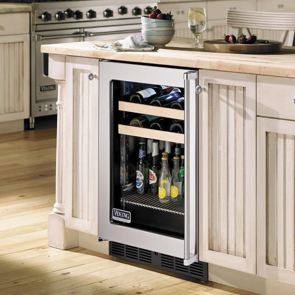 Viking undercounter refrigerators are extremely handy - both indoors and outdoors. Is one of them malfunctioning? Simply call (720) 930-4492 for Viking refrigerator repair in Denver, CO or other towns nearby! #UndercounterRefrigerator #VikingRepair