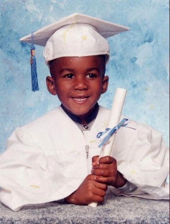 CiCiAdams_'s tweet photo. Today Trayvon Martin should be turning 24. This is one milestone on a long list of "should haves" Trayvon will never get to enjoy 

We honor him by continuing to fight for justice, the fight for Black boys &amp; girls — with purpose &amp; intentionality, w/ love &amp; courage. Rest in power. https://t.co/kKKFoPxfJc