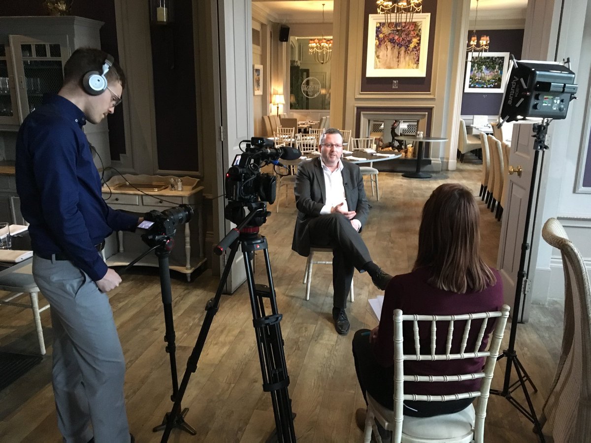 simoncotton69's tweet photo. Just finished a bit of filming with @Guestline talking technology and how it helps our hotels maximise yield opportunities @fatbadgerpub #WhiteHartHotel #Harrogate #HRHgroup https://t.co/IAgWscKcca