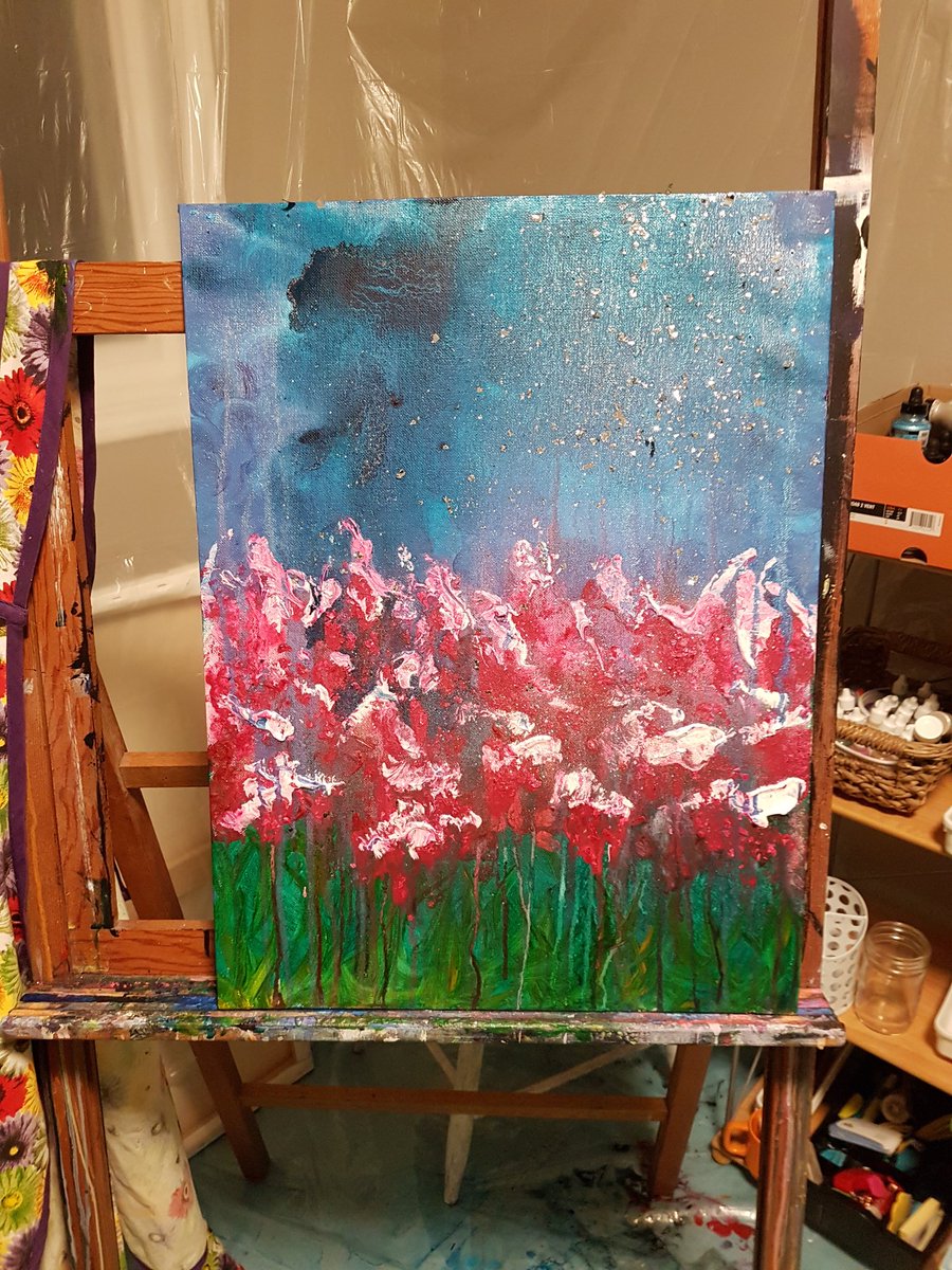 Night Blooms
#mixedmedia #acrylic #glitter #flowerart #flowers  #painting #artistsofinstagram #artistsontwitter #kimperkinsart