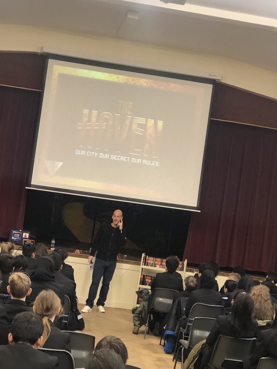 @Simon_Lelic talking to key stage 3 about being an author, promoting his new book ‘The Haven’. A great opportunity for our learners so a massive thanks to <a href="/libraryCHSchool/">Library</a> and <a href="/ARichardsMaths/">Mr Richards</a> Thanks for visiting <a href="/Ninestiles/">Ninestiles, an Academy</a> <a href="/LyndonSchool/">Lyndon School</a>