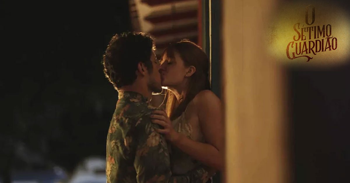 gshow's tweet photo. A fila anda, não é mesmo? 💋💋💋 Luz e Júnior dão beijão pela primeira vez https://t.co/LhUIili0s0 #OSétimoGuardião https://t.co/HxIAjMo8aY