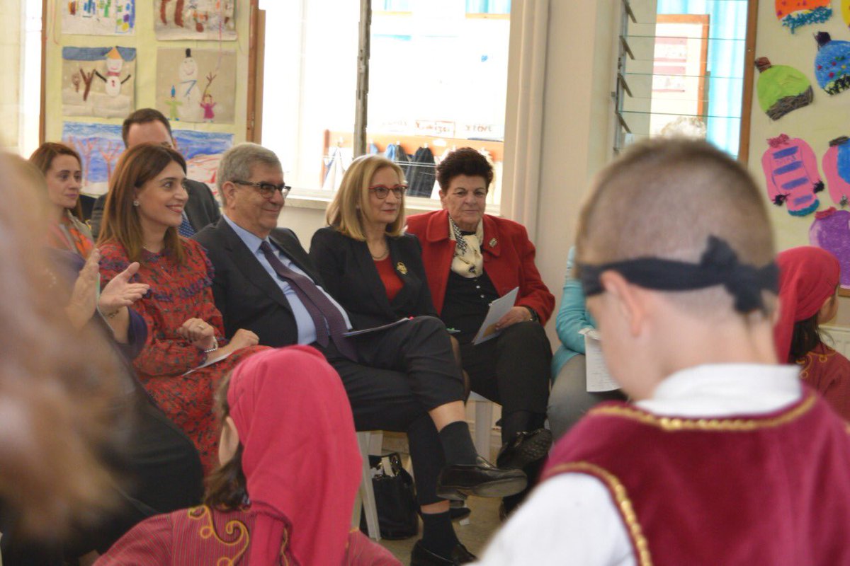 SelipaMaria's tweet photo. Συγκινητική η σημερινή εκδήλωση των αποκαλυπτηρίων της προτομής του Χριστάκη Χριστοφίδη, ευεργέτη του Σωματείου Ελληνίδων Κυριών ΜΑΝΑ.

Ευχαριστώ θερμά την οικογένεια του ευεργέτη, τις κυρίες του Σωματείου και την διεύθυνση του νηπιαγωγείου ΜΑΝΑ για την σημερινή πρόσκληση. https://t.co/DJGPFQrRFV