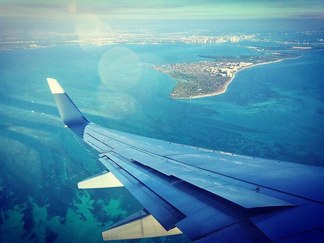 ThisJoyfulLife's tweet photo. My kind of winter blues 🌴☀️
...
#Miami #LoveFL #AmericanAirlines #BusinessTravel #Wanderlust #ThisJoyfulLife https://t.co/U4PqZdbOBG https://t.co/s6lIBaVa1O