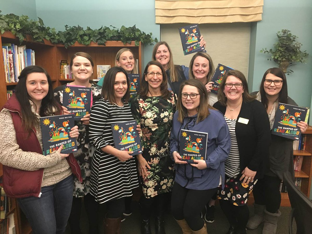 Great questions &amp; conversations w/ <a href="/JudsonULiteracy/">JudsonU Education Graduate Programs</a> MLIT grad. students about kids &amp; reading. Thanks @egorr8809 for inviting me to join your class last night! #RampedUpReadAloud <a href="/CorwinPress/">Corwin</a>