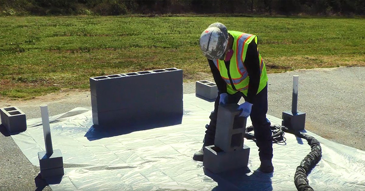 JustriteSafety's tweet image. Watch how #quick and #easy it is to bond two concrete blocks together with SC-3900 spray-applied structural coating systems - it sets within seconds! ow.ly/bWwS30nAqPV Learn more: ow.ly/gIki30nzz1f #SPCC