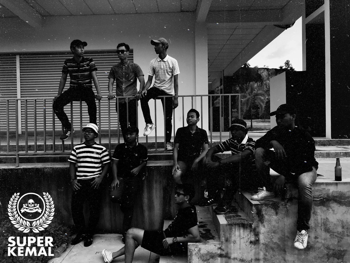 1936Bois's tweet photo. It’s a wrap for today, shoting MV @superkemal_ “Kau &amp; Aku, Selamanya” . Stay tuned guys! Coming out soon.
.
#1936boisfamiglia #1936bois 
#superkemal #kaudanakuselamanya https://t.co/hJjVB0wy4V
