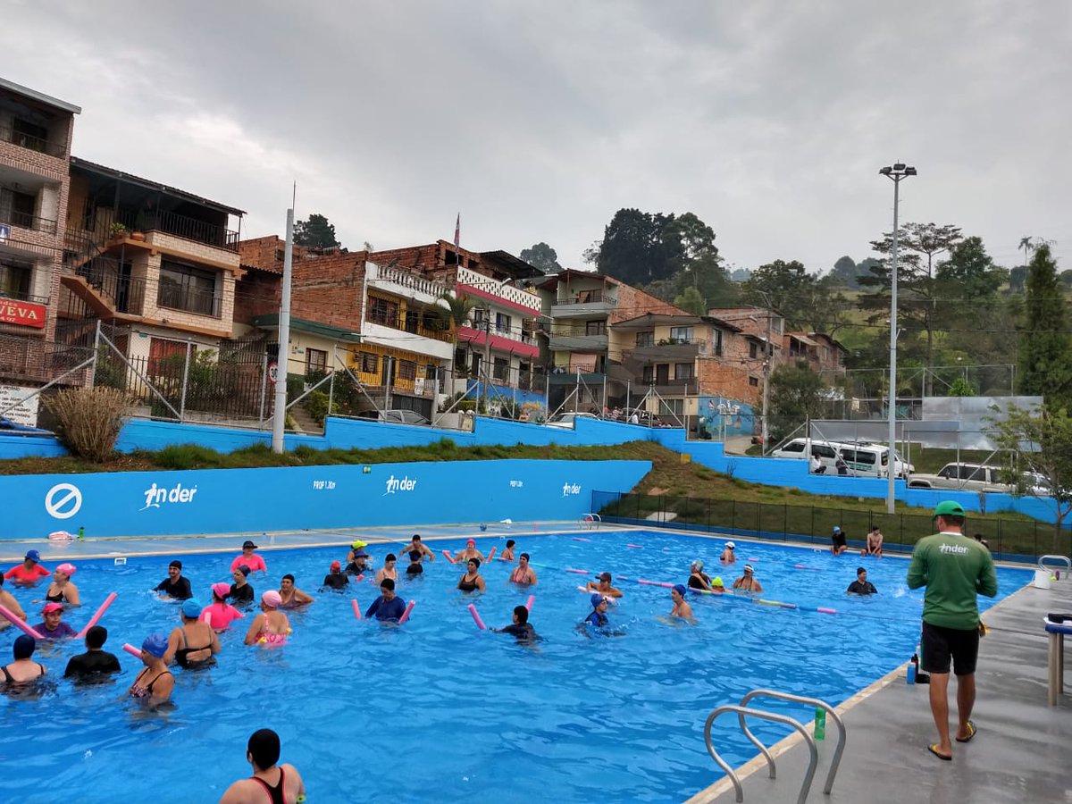 piscina san cristobal de la comuna 60