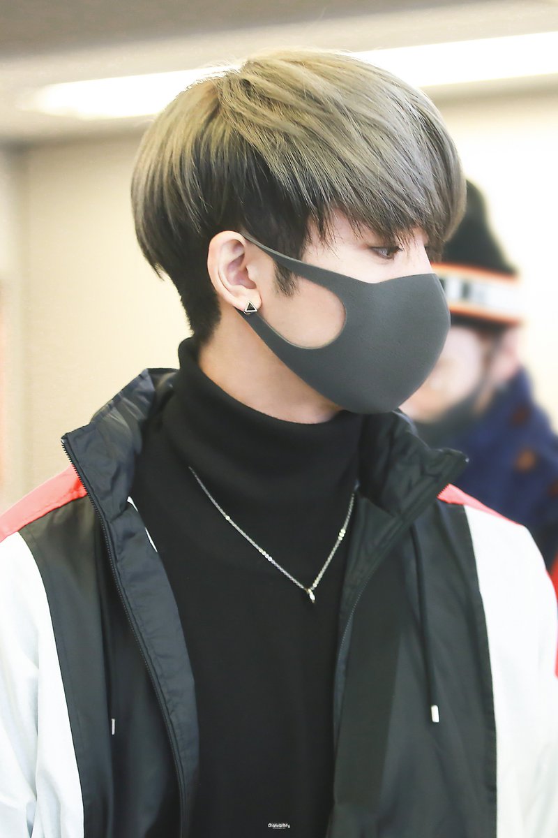 ohmeohmy0123's tweet photo. 190116 NRT
190201 ICN

#펜타곤 #유토 #PENTAGON #YUTO #安達祐人 @CUBE_PTG https://t.co/9xwQwT89FW