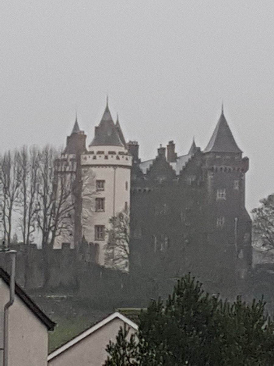 TempestJackie's tweet photo. Popping into schools in the beautiful Co Down countryside.   It may be raining, but it's still beautiful !!   @HTempestPhoto #LookingGoodWithTempest https://t.co/MxjtTj9Z9o