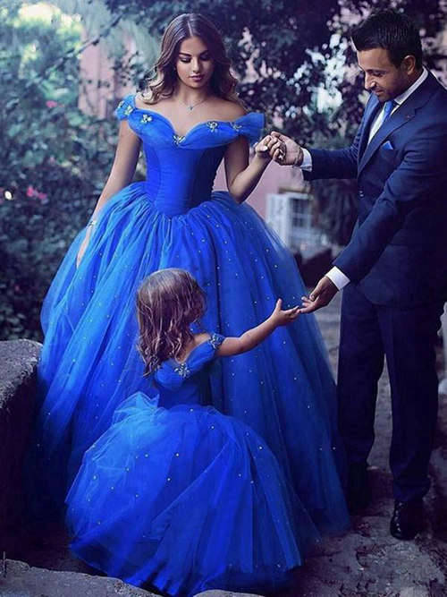 comeriverwears's tweet photo. @Comeriver #Ball Gown Off Shoulder Tulle Blue Wedding Wear Beads
#Best couple dress https://t.co/f1paMH7J6D