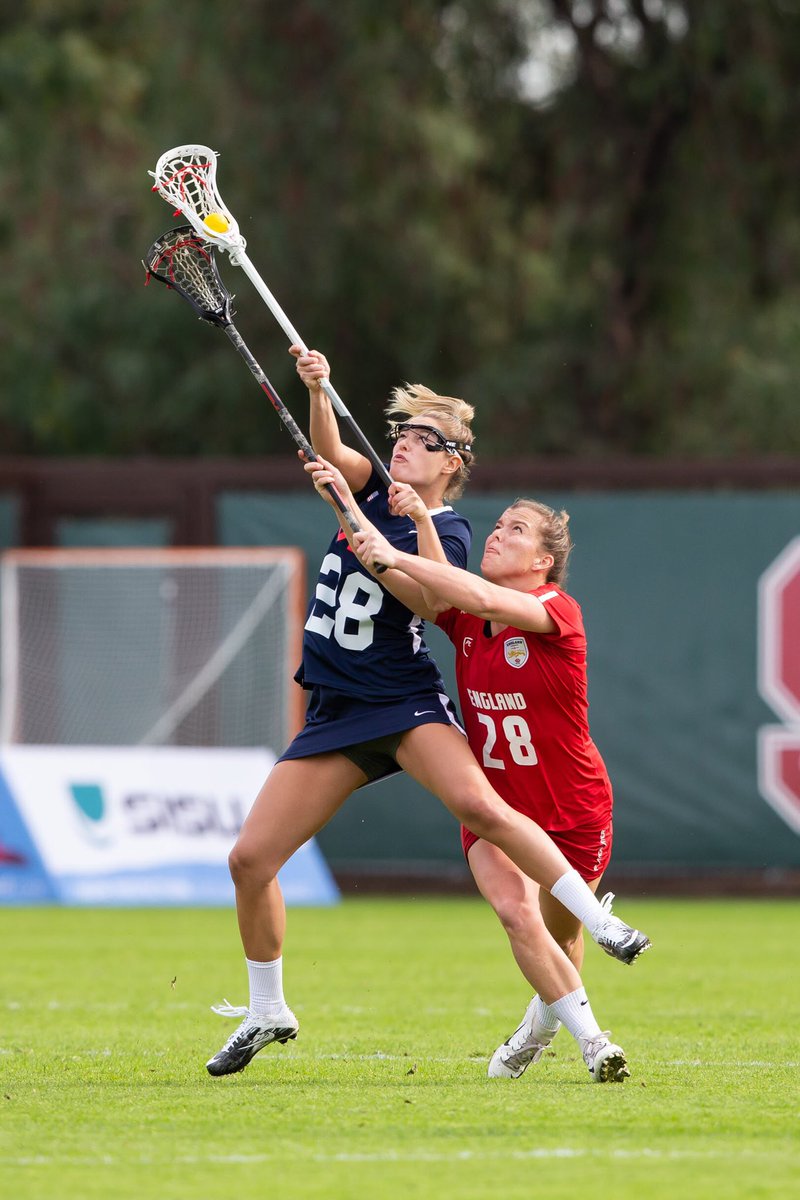 USALWNT's tweet photo. Thinking back to warm, sun-shiny California game days ☀️ 🥍 #SpringPremiere https://t.co/yFXmb4yagt