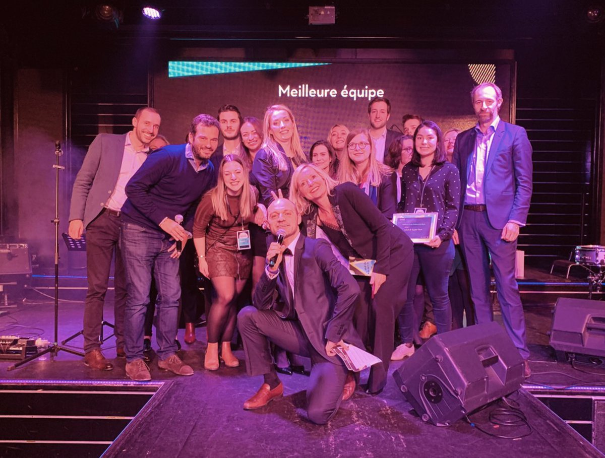 LHHrsFR's tweet photo. La semaine dernière, tous nos collaborateurs se sont réunis pour lancer l’année 2019 ! Une belle journée pleine d’énergie avec la découverte de nos nouveaux locaux, ateliers participatifs et remise d’awards à nos meilleurs performers 🏆
Rejoignez-nous ➡ https://t.co/Nt9uY24T3k https://t.co/46SFAYGMJd