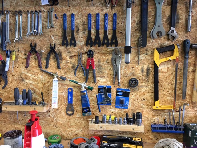 Cycle_Brighton's tweet photo. Bikes need looking after, don't let it get to rusty .. bring it in for a service and were get you shinning again #Bikes #servicing #Repairs https://t.co/QHVMXl5ys9