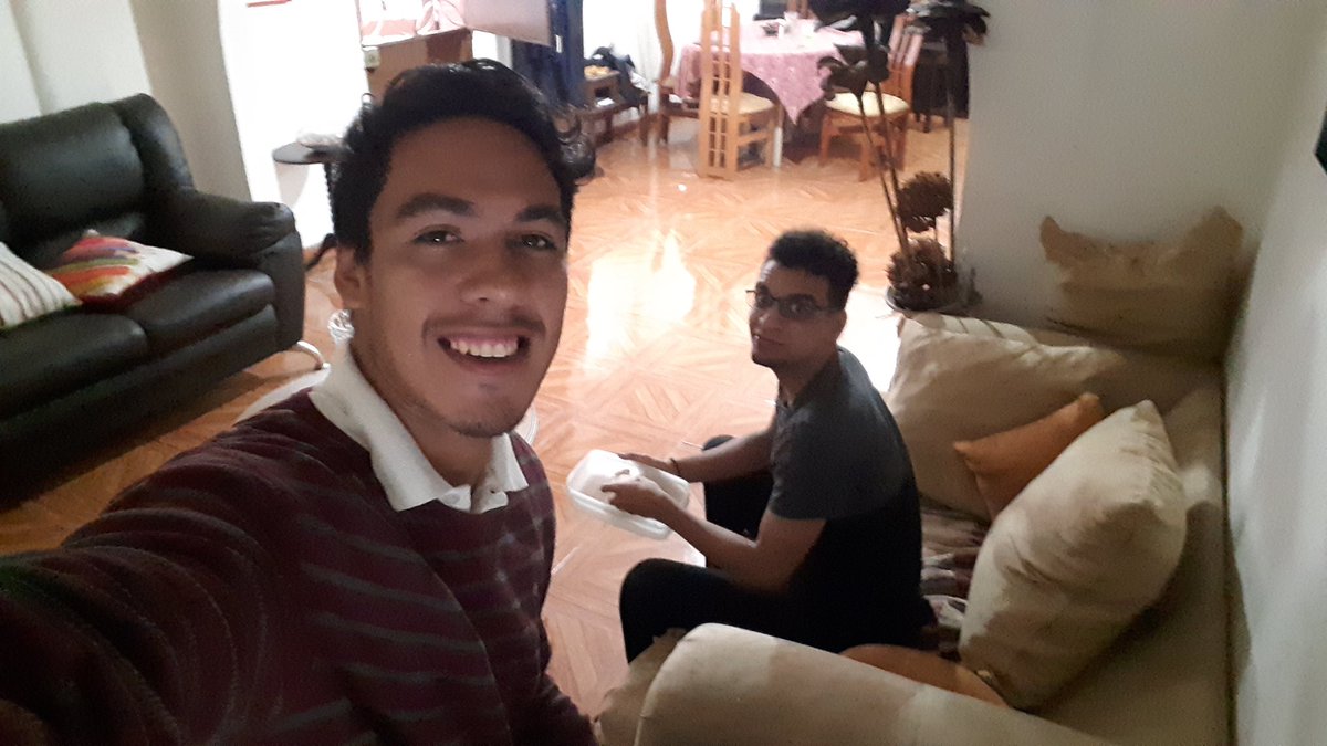 3ricsinK's tweet photo. Este joven que ves aqui es mi Hermano que conocí en el mundo de la Salsa Casino! Domingo 03/02/2019 recién levantados luego de un desnalgue de charla y música hasta las 6 de la mañana. 😎🙌🔥
#Ericsink https://t.co/PU6DE0r6AM