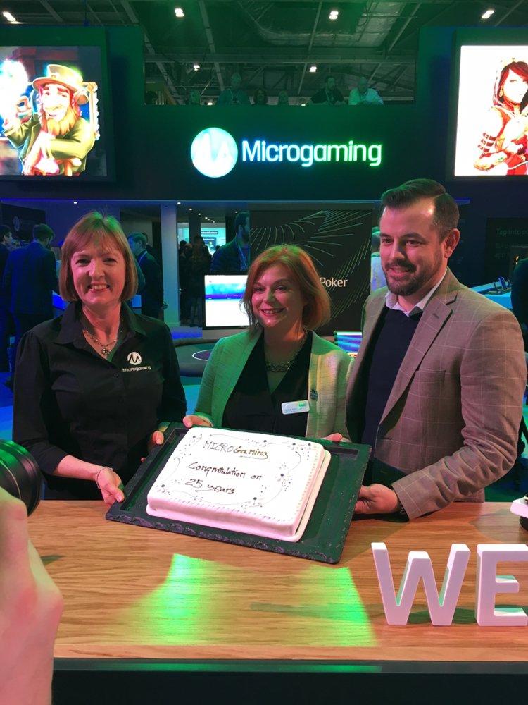 icegamingglobal's tweet photo. Celebrating 25 years with @microgaming! #SpiritofGenius #ICELondon https://t.co/NB3BomoKKY