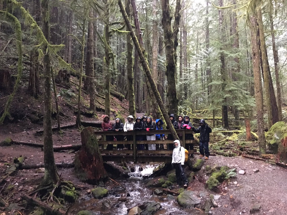 Team building &amp; team bonding with the <a href="/TempletonVSB39/">Templeton Secondary</a> Sr. Girls Basketball team as they travelled to Pemberton for a tournament. <a href="/VSB39/">Vancouver School Board</a> #playlikeagirl #empowerthroughsport #learningoutsidetheclassroom #templetontitans <a href="/TempletonSS_PAC/">Templeton Secondary PAC</a>