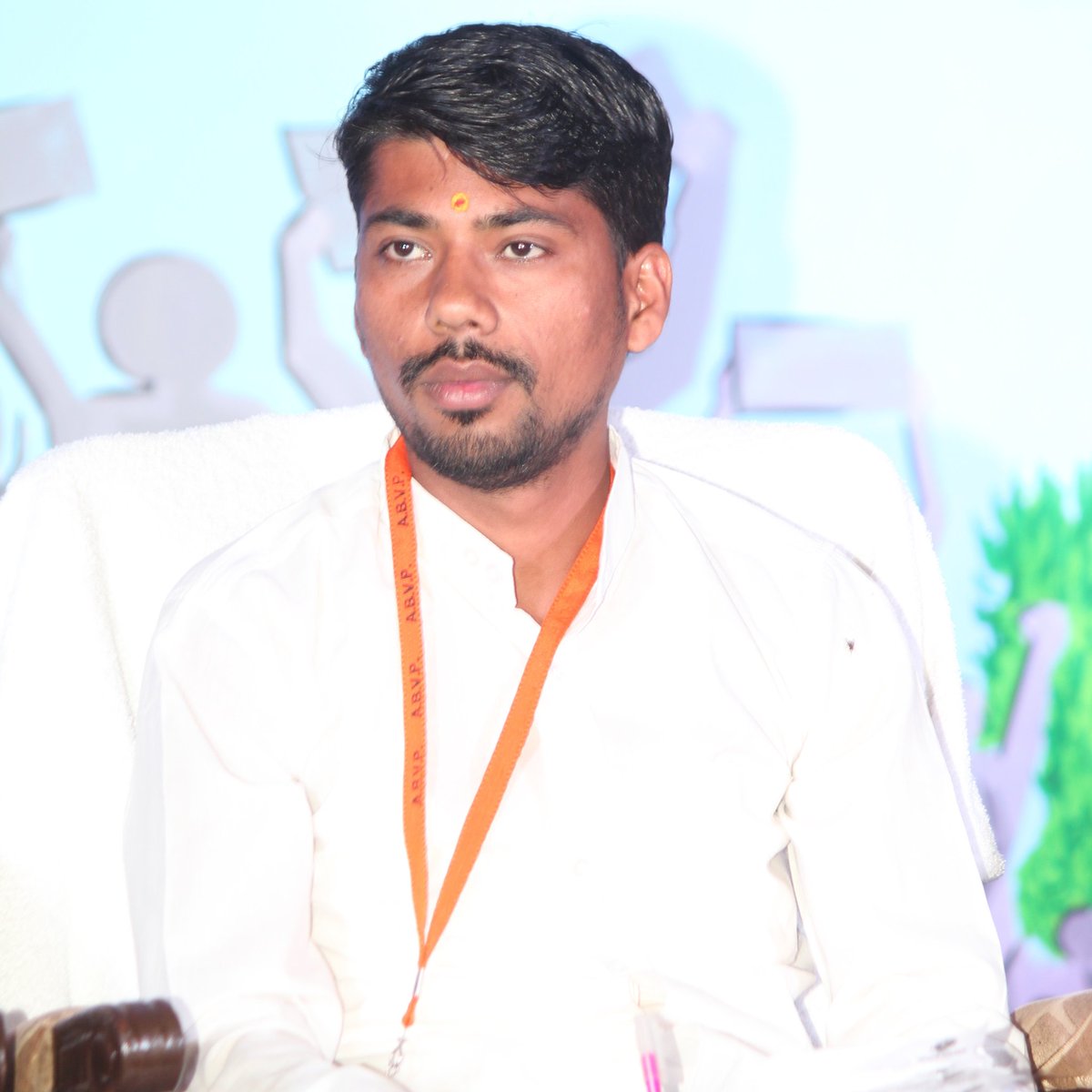 S9399042001's tweet photo. #NewProfilePic https://t.co/9QfkkWAv7H