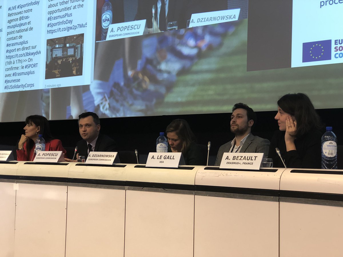 EuSport's tweet photo. Available funding for #sport pilot projects and preparatory actions for 2019:
👍#antiradicalisation projects €3M
👍#socialinclusion #refugees €3M
👍#mobility in sport €1.5M
#SportInfoDay https://t.co/bcEZFTn7K2