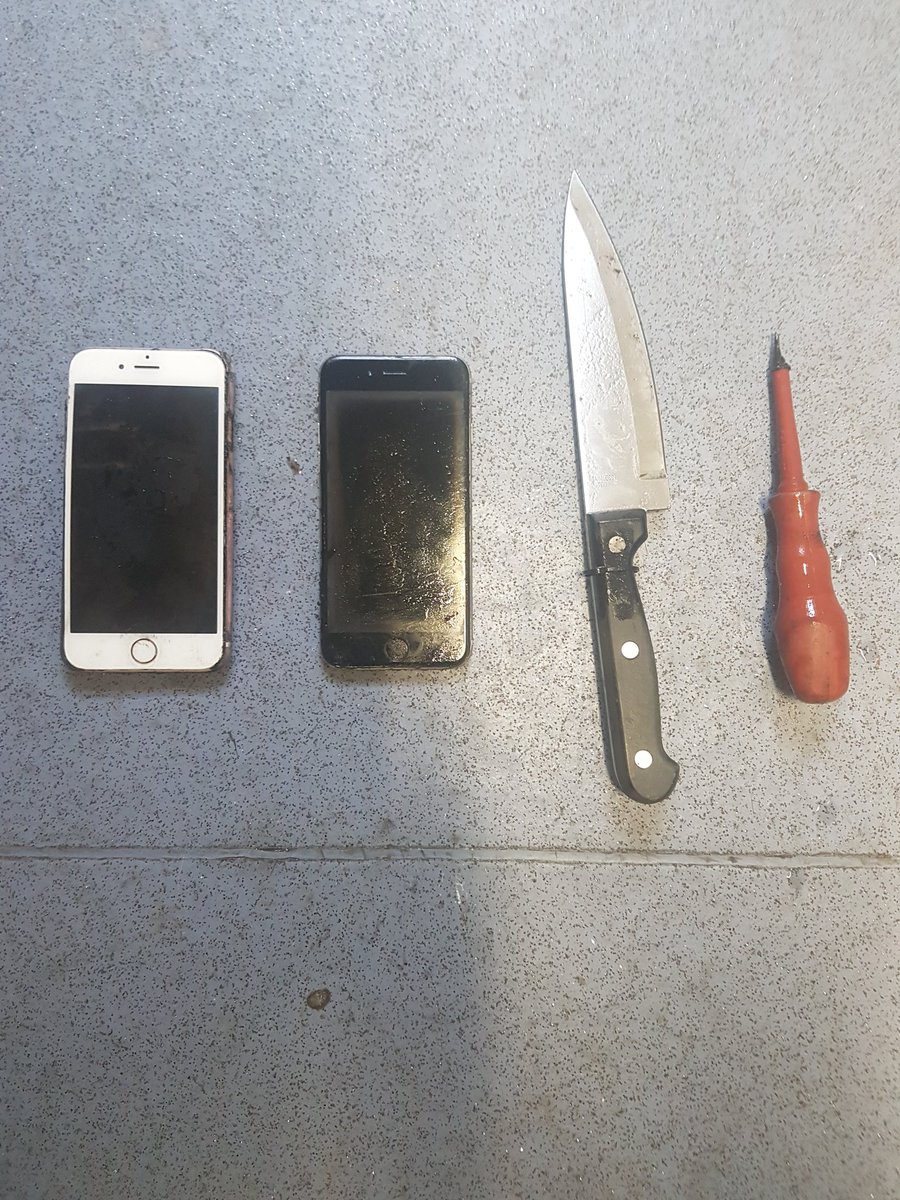 MPSonthewater's tweet photo. The Dive Team recovered the following items from the water around the Excel
#opscepter
@MPSNewham https://t.co/YPlqQ3hwBZ
