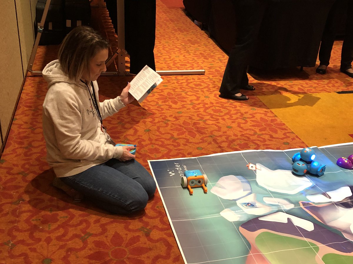 KWhite_PLE's tweet photo. Having fun getting to play with a Botley!! #amazingatPLE #sdeevents @lauraboulet_PLE @ElizabethFagen @MHodges_PLE @HumbleISD_PLE @SDE4Educators https://t.co/hVViAdwOcI