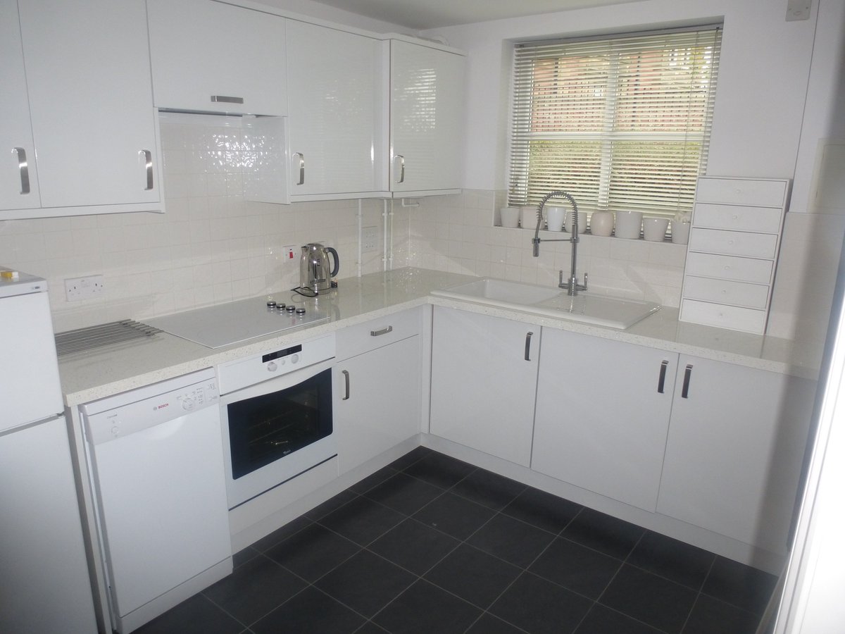 CruzProperty's tweet image. *TO LET* Roxburgh Lodge Wynd, Dunbar £675pcm
This generously sized 2 bedroom property is situated a stone’s throw away from Dunbar’s popular Golf Club with outstanding views of the East Coast. #Cruz #PropertytoLet #PropertyManagement @LothianLoop