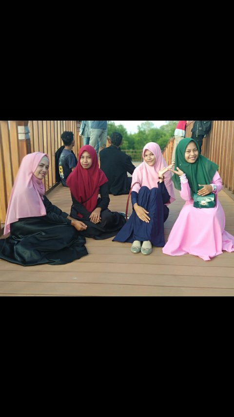 Siadek_Ratna's tweet photo. jika cinta pertamaku menyisakan luka dan kecewa, semoga cinta terakhirku kelak menuntun ke surga. https://t.co/5gCHxprXHJ