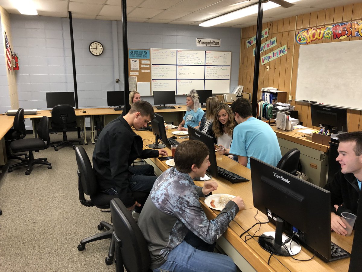 PurdyFBLA's tweet photo. It’s FBLA WEEK!  Monday was Teacher &amp; Member Appreciation Breakfast https://t.co/LcEQ57MUGX