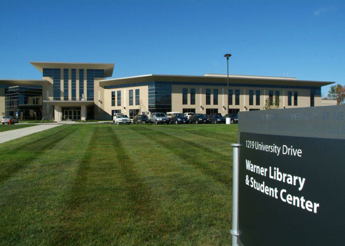 RedCrossBloodOH's tweet image. Premature infants often need blood transfusions to survive.  Thanks to #WarnerLibrary @OSUNCOTCLibrary at @OhioStateNewark @COTCedu for hosting a #RedCross #BloodDrive 2day 2/5 til 4p! Blood emergency, please #GiveNow.