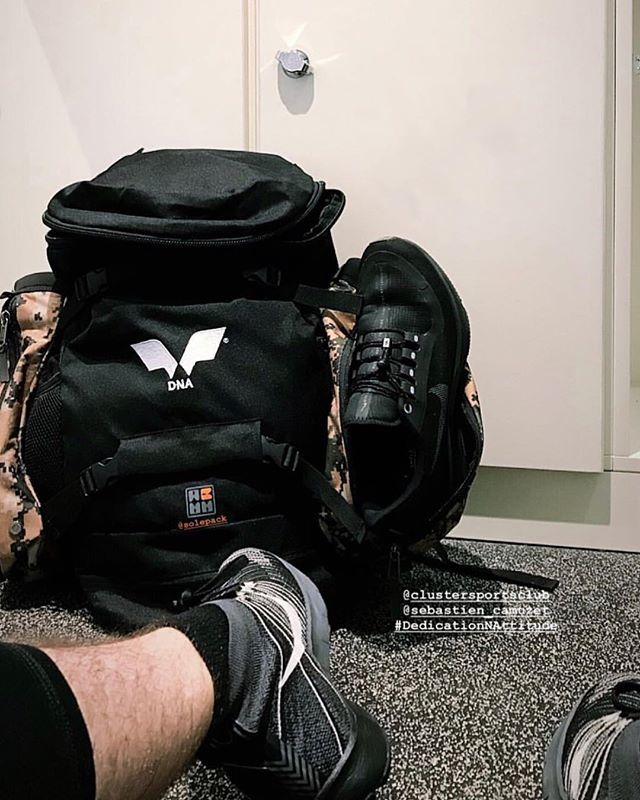 solepack's tweet image. Movement.
Is in our matrix.
No matter where you are in the 🌏.
#toolsofthetrade #dedicationNattitude #solepack #movement #packwithsole #nikerunning #wejustdifferent #ldrsofthepack #nyc #paris #gamechangers bit.ly/2TsD4Kl