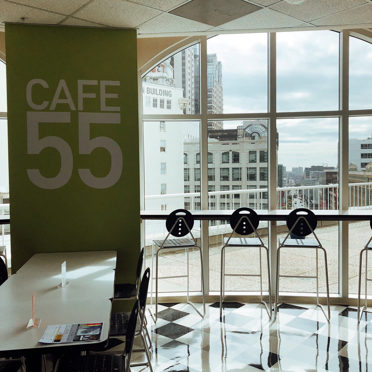 itssav16's tweet photo. @FIDM Student lounge ft. The best breakfast burrito you will ever eat in your entire life 🌯 #FIDMFact #FIDMLife #FIDM #FIDMSF @fidmsf https://t.co/Eg73FkYTxu