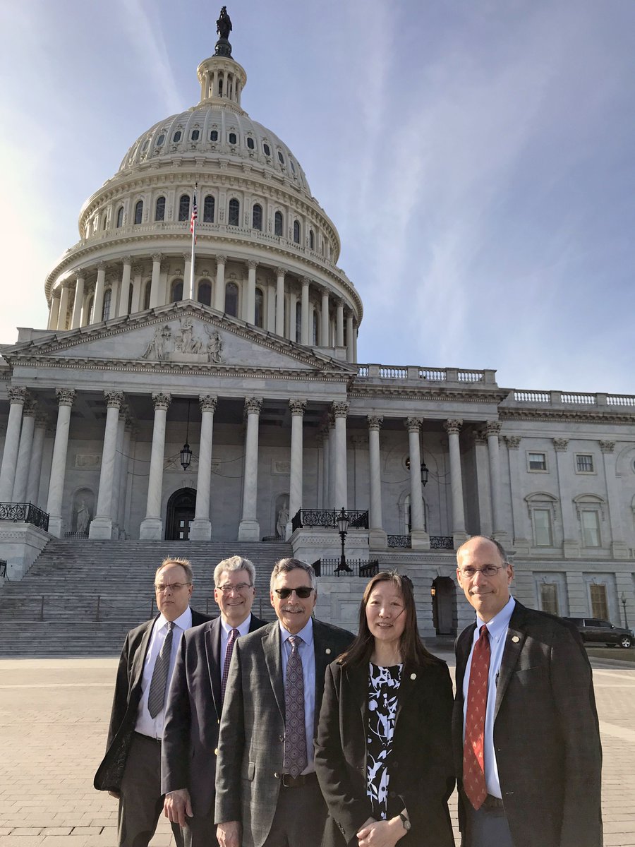 ASH President <a href="/RSilversteinMD/">Roy Silverstein</a> and the 2019 officers are on Capitol Hill today advocating for issues important to hematology, including the <a href="/CDCgov/">CDC</a> #sicklecell disease data collection program and patient access to CAR-T therapy. #ConquerSCD #Fight4Hematology