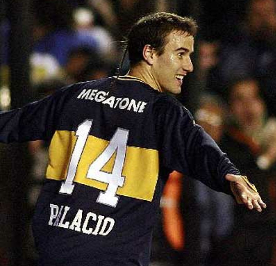 Happy birthday one of the greatest to ever lace them up. Rodrigo Palacio, my guy. 