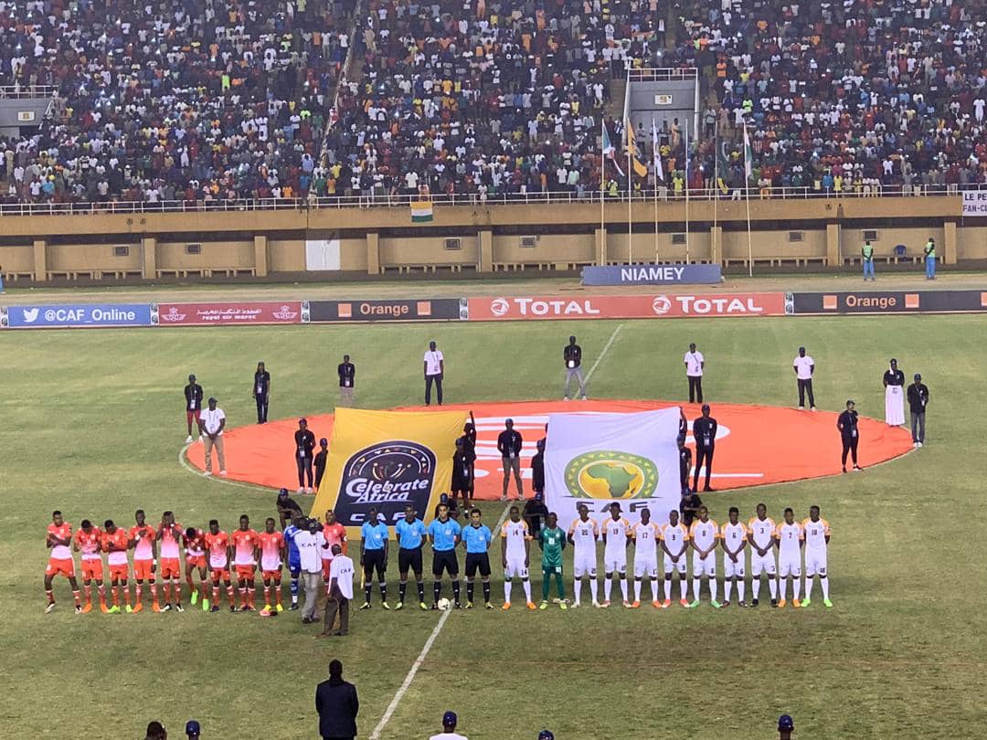 MagazineJimbere's tweet photo. #CANU20: le #Burundi arrache le nul (3-3) face au #Niger, après avoir été mené 3-1, ce qui renvoie les Hirondeaux au dernier échelon du classement du groupe A, avec 1 seul point. Le prochain match contre l'Afrique du Sud sera capital pour espérer décrocher la qualification https://t.co/2foSGVdbBR