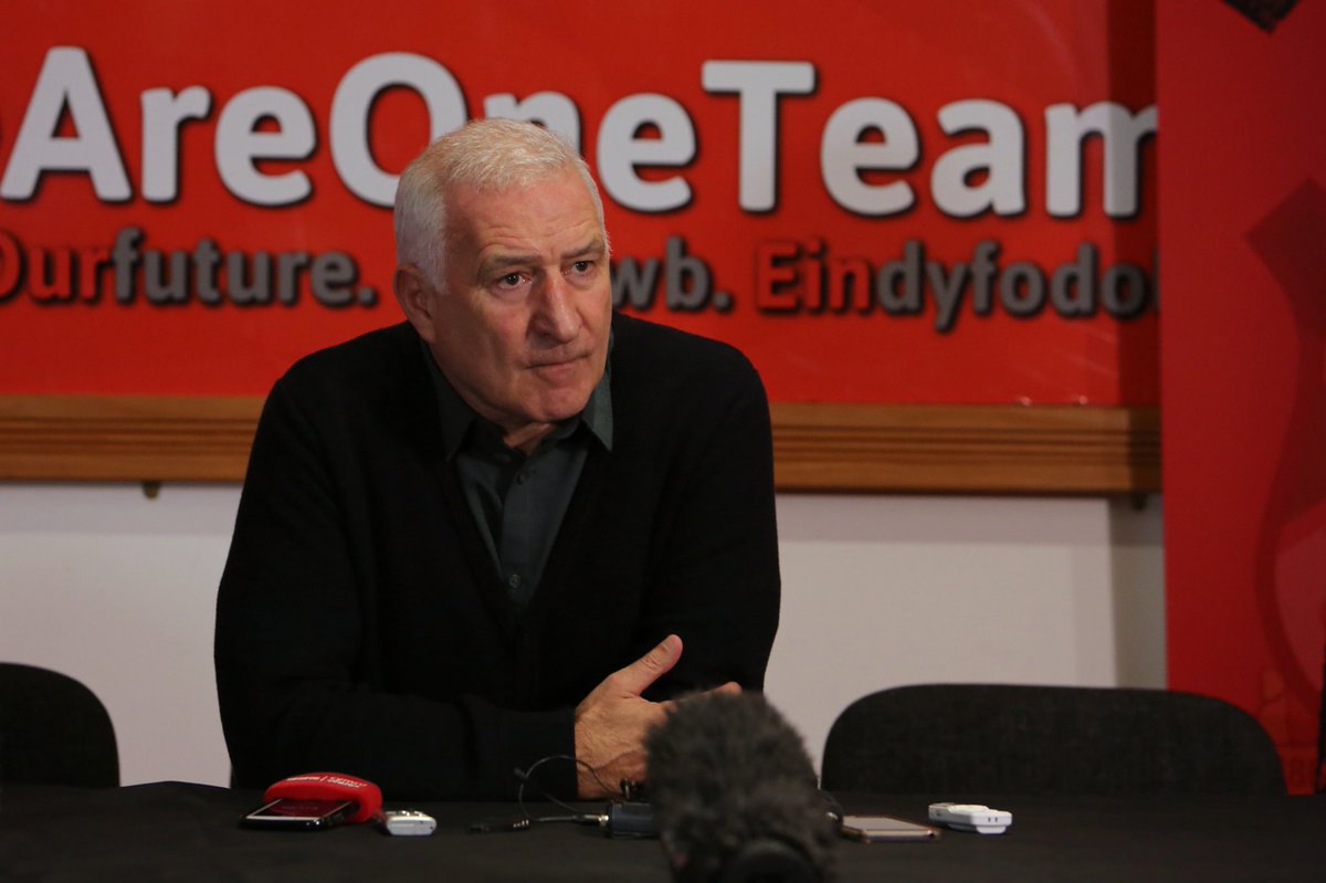 🔴⚪️ STATEMENT | Graham Barrow steps down as Wrexham AFC manager. 

Read more 👉🏻 wxmafc.uk/2Ty0Vbv #WeAreOneTeam