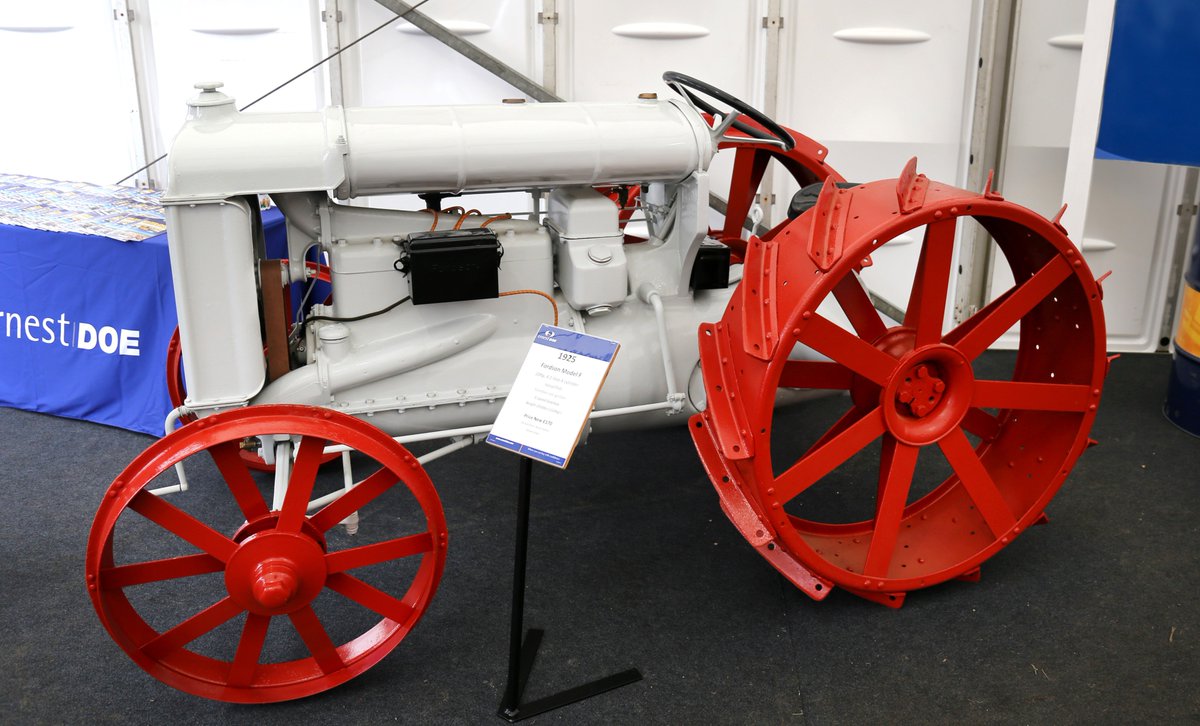 Farmers Guide (@farmersguide) on Twitter photo In the entrance to #DoeShow2019, a 1925 Fordson Model F 🚜 (On loan from Aaron Graves)
#Vintage #VintageTractor #Fordson #FarmMachinery <a href="/ErnestDoeSons/">@ErnestDoeSons</a> In the entrance to #DoeShow2019, a 1925 Fordson Model F 🚜 (On loan from Aaron Graves)
#Vintage #VintageTractor #Fordson #FarmMachinery <a href="/ErnestDoeSons/">@ErnestDoeSons</a>