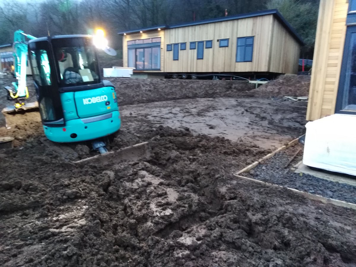 Ashley__Harden's tweet image. This poor little Kobelco is being put through hell at the moment! But she hasn't failed yet💪🏻@molsoncompact @molson_group @engcon_uk