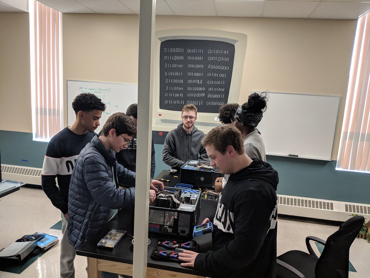 Michael Deslauriers tweet media