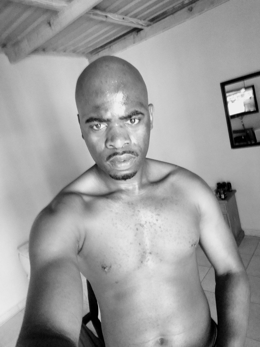 Princeloo2's tweet image. Trying