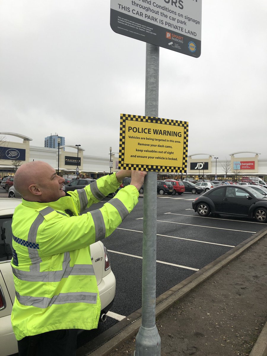 WednesfieldWMP's tweet image. We have seen another increase in the amount of dash cams being stolen from vehicles which have been left in windscreens on display whilst parked up various locations across Wednesfield. As a reminder, we have installed some signs in our hopspot areas today.