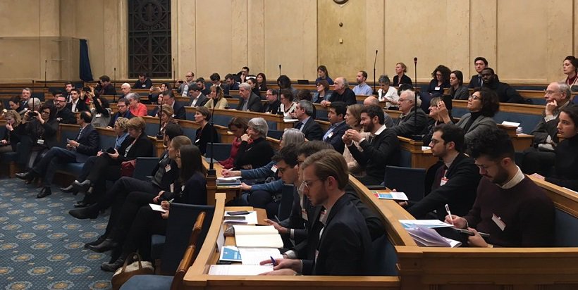 A la réunion parlementaire sur la consommation excessive d’#alcool chez les #jeunes <a href="/junique_s/">Stéphane Junique</a> "Nous appelons à l’abondement du fonds de lutte contre les #addictions à hauteur de 100 millions € par la taxation de la #publicité sur l'#alcool"