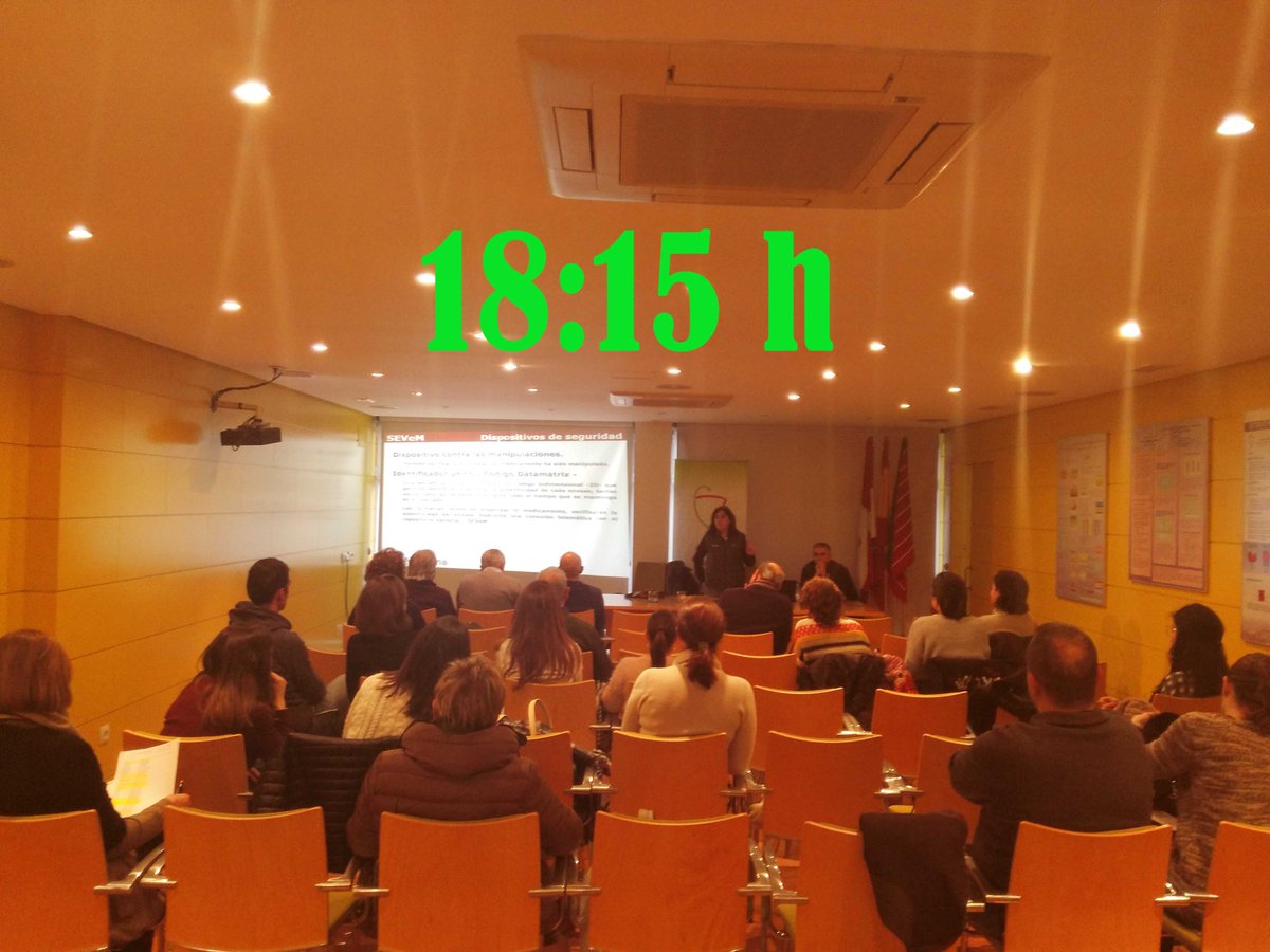 CofZam's tweet photo. #Llenazo en las 3 formaciones sobre el funcionamiento de #SEVeM en el programa #Nixfarma que @meserfarma ha organizado en el @CofZam #quedan4dias #farmaceuticosformados #keepcalm #farmaceuticosdeZamora #relax https://t.co/txQQ3wEvx9