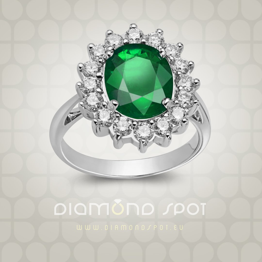 DiamondSpot4's tweet photo. @DiamondSpot4 Smaragde iz Diamond Spot smaragdne kolekcije izdvajaju savrsena struktura, cistoca, prozirna boja, besprekoran kvalitet.
"Dajana" prsten od 14 ili 18 karatnog zlata je u ponudi u razlicitim velicinama centralnog ovalnog smaragda.
https://t.co/pxZ9kdhkpY https://t.co/0roRQXsMuY