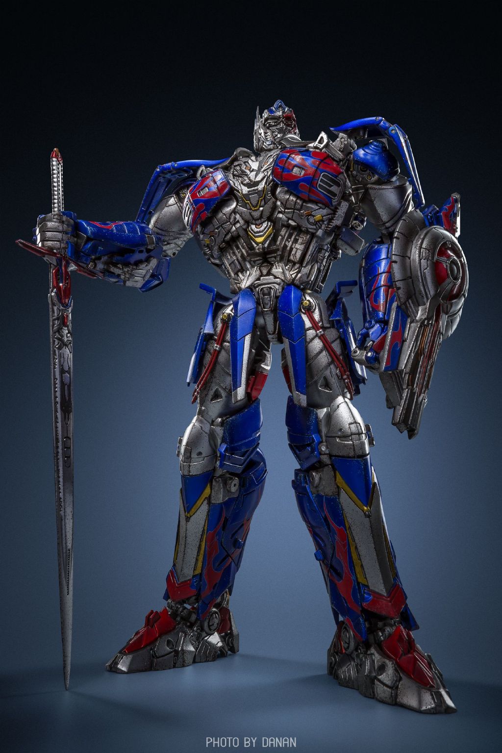 optimus prime toyworld
