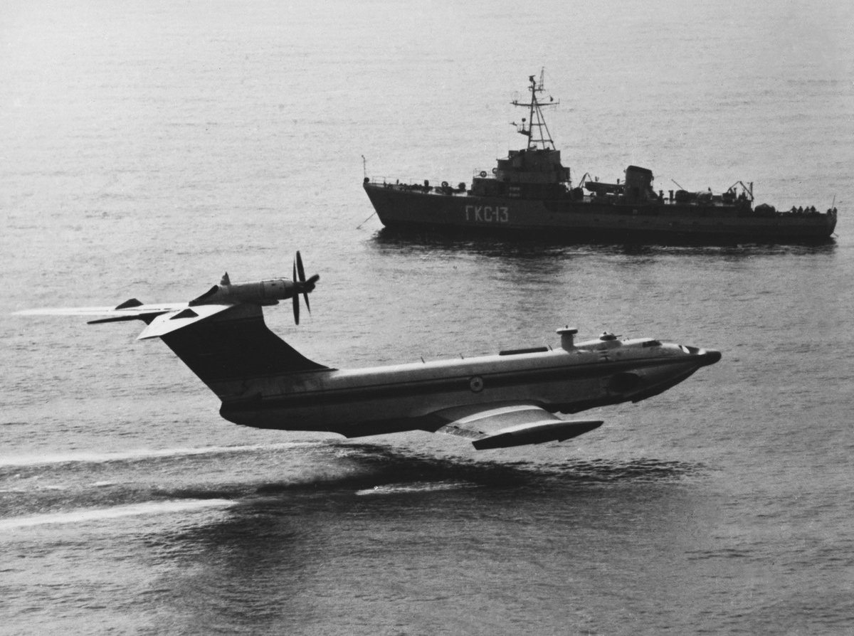 650 km/saat hıza ulaşabilen Ekranoplan, 1960’larda üretilen tüm uçaklardan daha hızlıdır. Deniz seviyesinden 15-20 metre yüksekte ilerlediği için hava radarları tarafından tespit edilmesi imkansızdır.