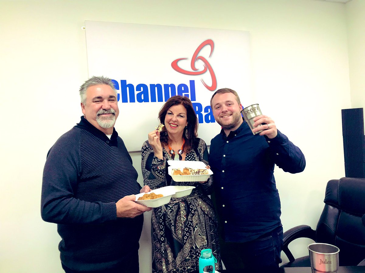SCOFFQUAFF's tweet photo. Catchup today #podcast #ChefsChat (& baby came too! ) with @grahamgreen08 ( oooh the best #cheesecake & #glutenfree salted caramel ) & @willdevlin https://t.co/WGnjmPgz65 https://t.co/kjY8JL79wj