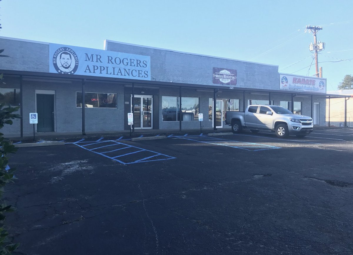 Josh Tew rep'd the landlord in the lease of 4000 SF @ 2421 New Easley Highway, Suite 101, Greenville to Off Leash K9 Training #offleash #dogs #training #greenville