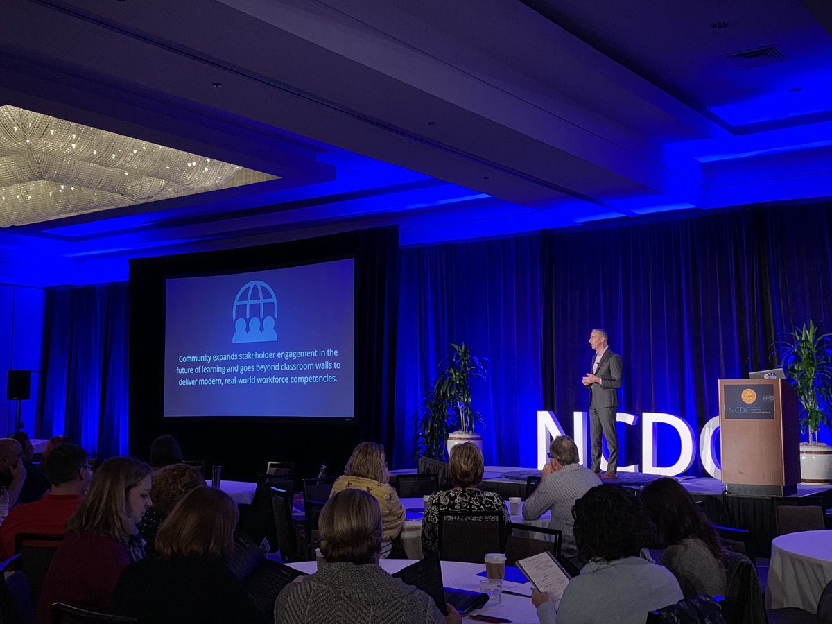 It’s official, <a href="/drshawnksmith/">Shawn K Smith</a> just announced the 6th Driver of #DigitalConvergence - #Community. It takes a village and we are in this together, doing what’s best for kids! #NCDC19 <a href="/ModernTeacherCo/">Modern Teacher</a>