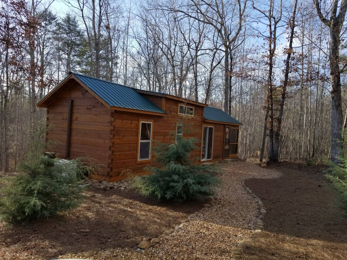 SearchTinyHouse's tweet photo. 3/4+ acre lots in this #TinyHouseCommunity.  https://t.co/ofqBleEWQ1 https://t.co/GEDznS2Wkv