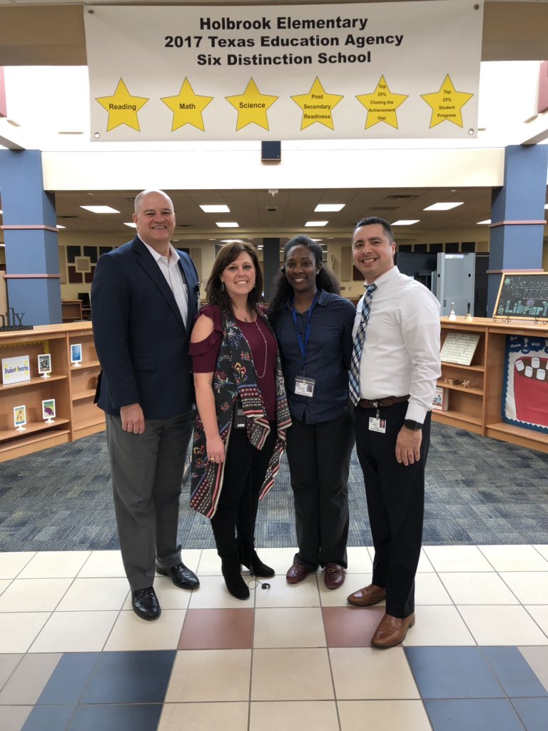 Mark Henry tweet media